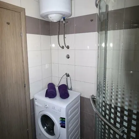 Mel Apartment *